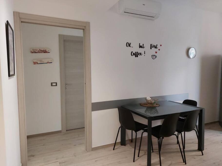 Titti'S House - Parcheggio Custodito In Garage Gratis Генуя Екстер'єр фото